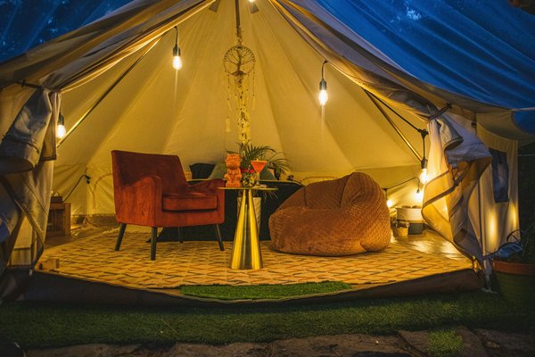 Camping de luxe : une expérience haut de gamme inédite